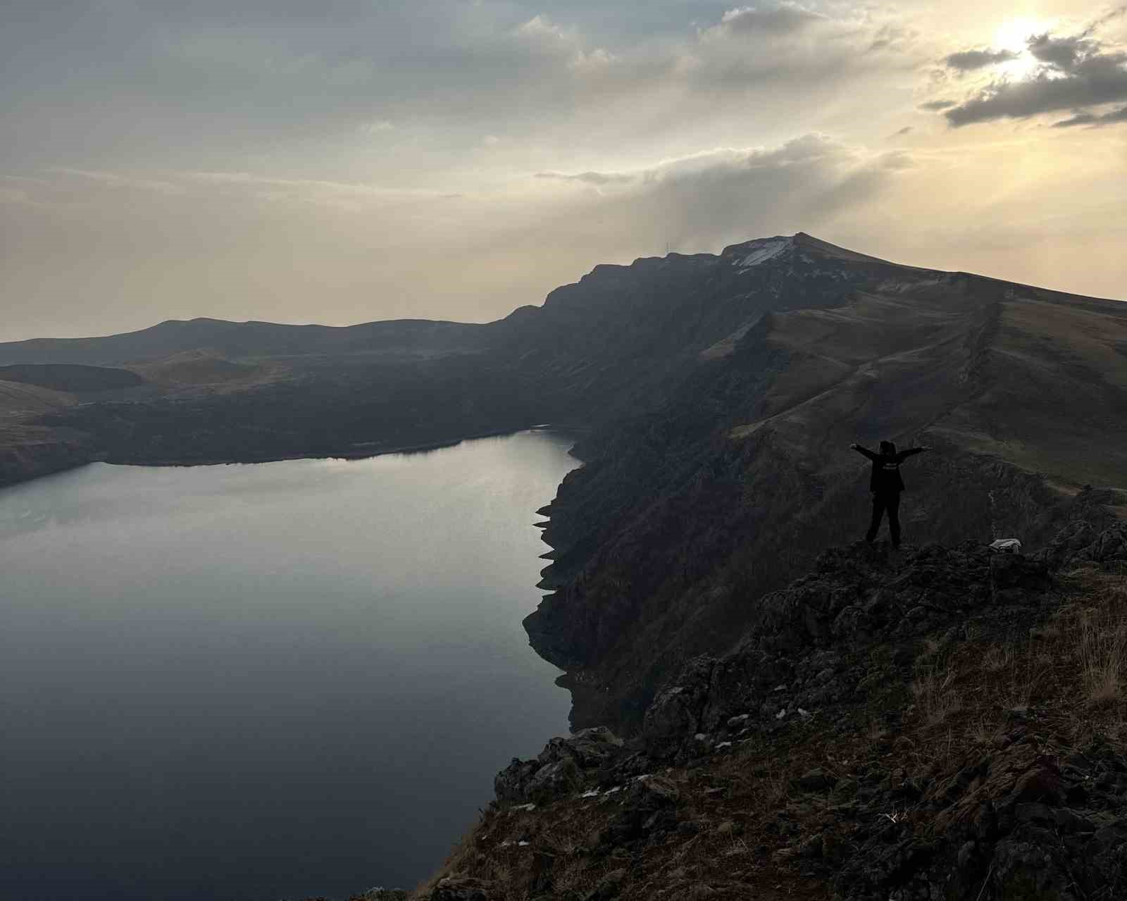 vanli dagcilardan nemrut kalderasinda 12 saatlik zorlu yuruyus 6 3MHu1CHO