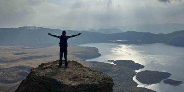 vanli-dagcilardan-nemrut-kalderasinda-12-saatlik-zorlu-yuruyus-h1pgmVNw.jpg