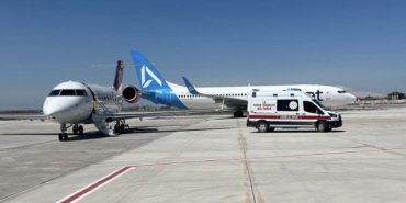 vanli-iki-cocuk-icin-ambulans-ucak-havalandi-OiK7gPSe.jpg