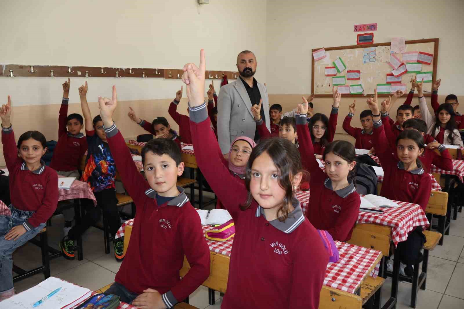 vanli ogrenciler matematik olimpiyatlarinda dunya sampiyonu oldu 0 HqY6LtiD