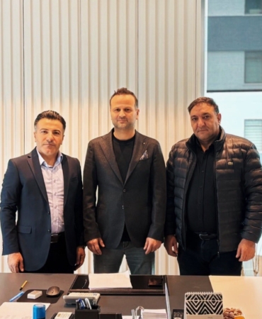 vanspor-osman-zeki-korkmaz-ile-anlasti-TPdOXKtT.jpg