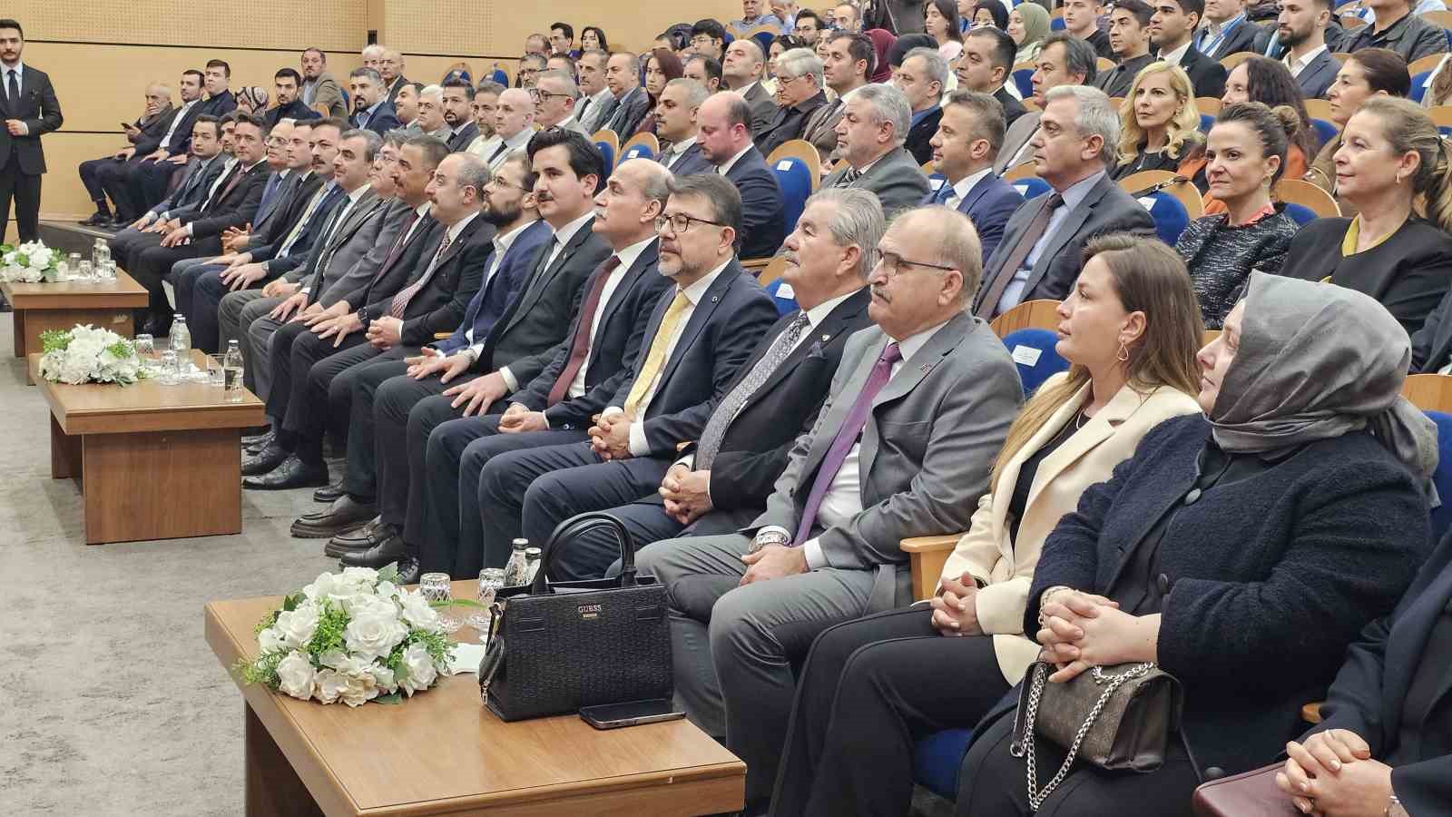 varank turkiye yuzyilini mazlum milletler icin de insa etmek mecburiyetindeyiz 4 61KrI8um