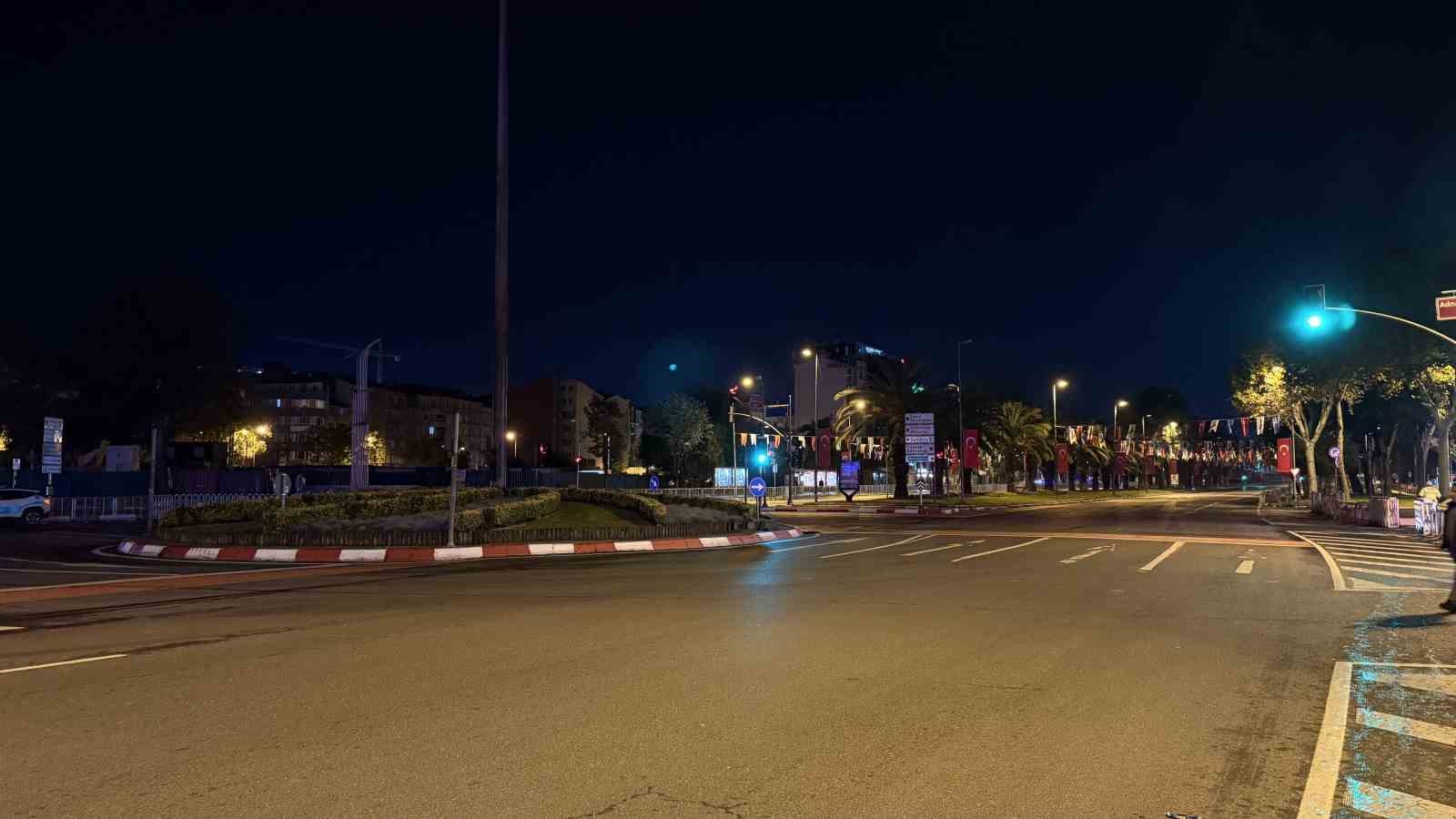 vatan caddesi cumhuriyet bayrami kutlamalari oncesi trafige kapatildi 2 F3QpuSmY