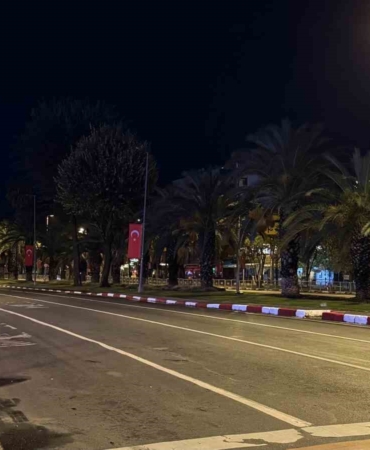 vatan-caddesi-cumhuriyet-bayrami-kutlamalari-oncesi-trafige-kapatildi-fpJBmPSI.jpg