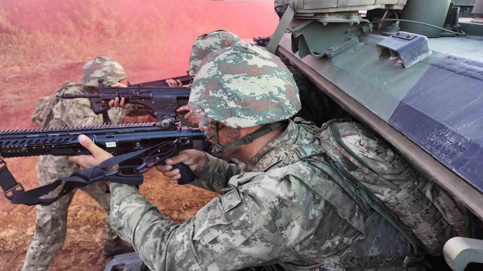 vatan savunmasinin kahramanlari zorlu egitimlerden geciyor 11 OQEhyizE