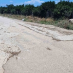 vatandas-belediyeden-umudu-kesince-cebinden-para-verip-cukura-beton-doktu-KMg1LT94.jpg