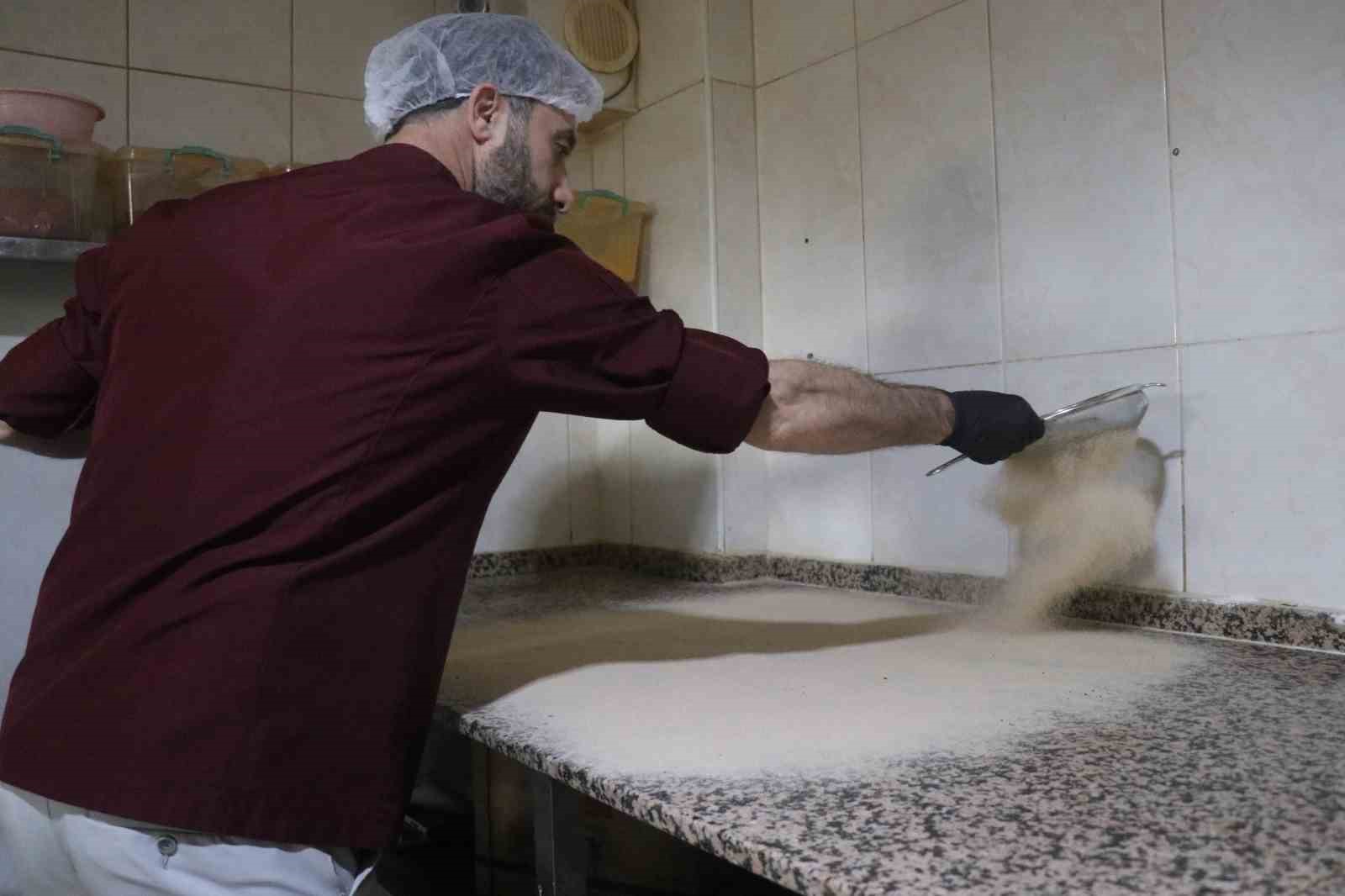 vatandas bu lezzet icin 11 ay bekleyip siraya giriyor sadece sakaryada uretiliyor 2 l2rg7u3F