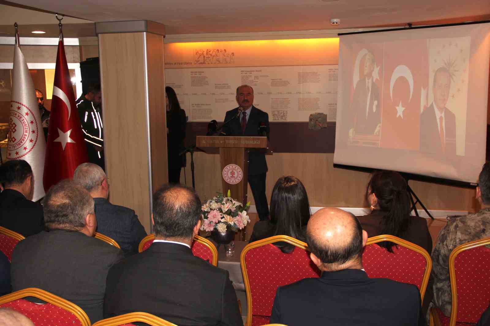 Vatandaş bulmuştu, Hititler’in en küçük boyutlu "Fırtına Tanrısı" heykelciği ilk kez sergileniyor 8 vatandas bulmustu hititlerin en kucuk boyutlu firtina tanrisi heykelcigi ilk kez sergileniyor 4 JsaIVREd