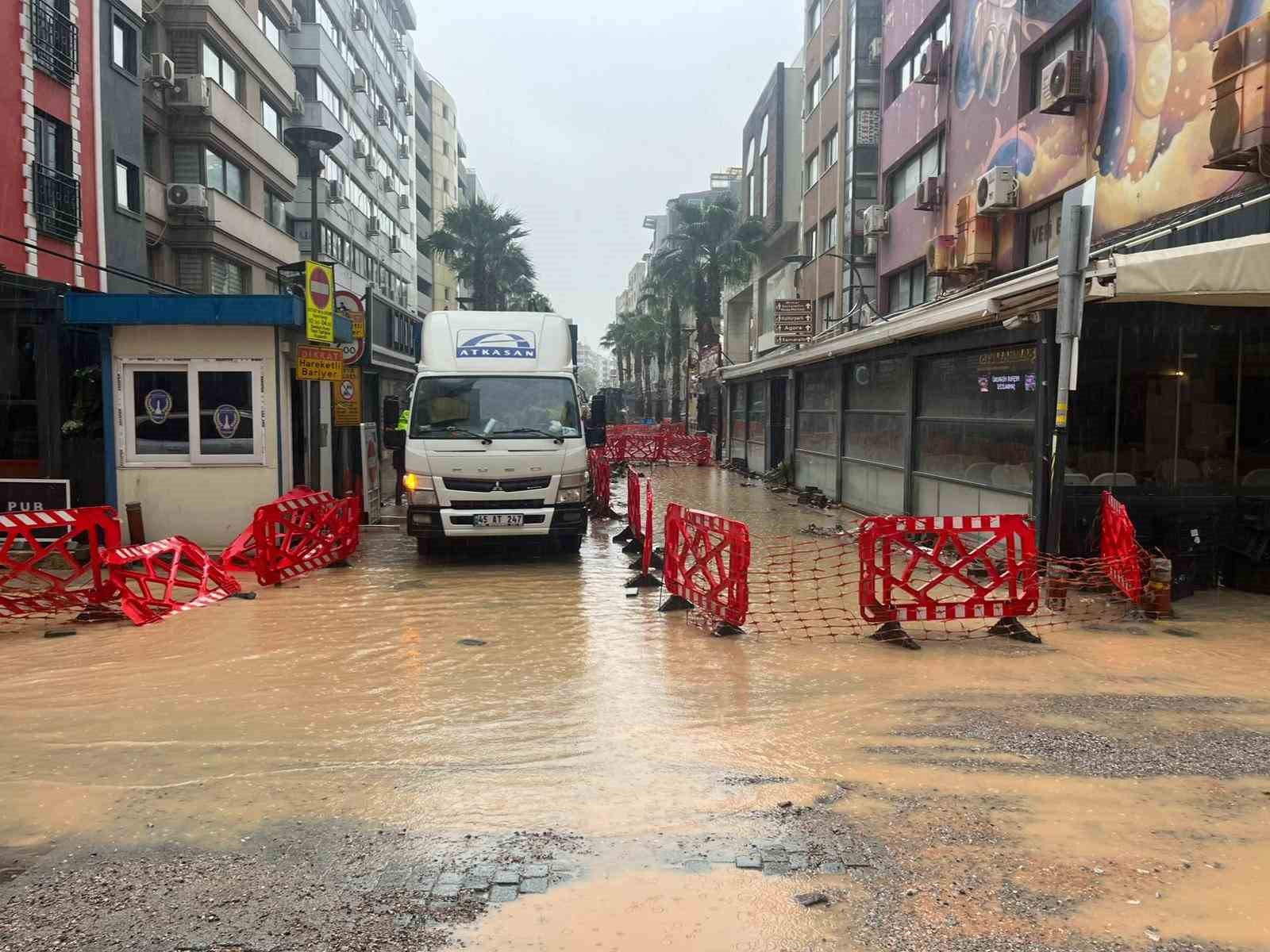 vatandas su dolu cukura dusmustu sorumlu sirkete 100 bin tl ceza 1 TdIqpztI