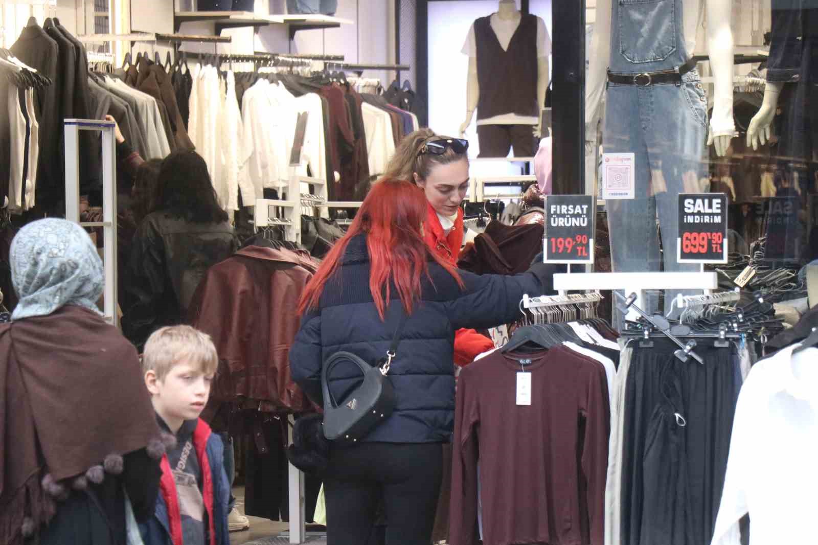 vatandasin bayram telasi sokaklar doldu tasti 4 zZ8yksqf