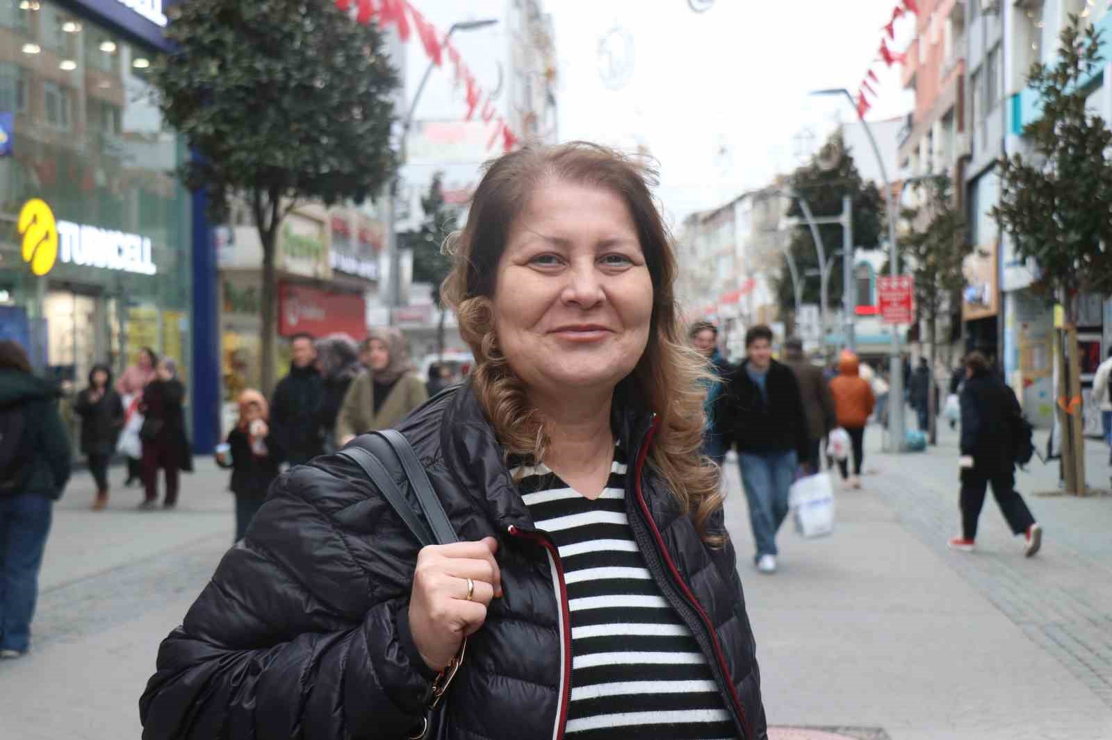 vatandasin bayram telasi sokaklar doldu tasti 5 Z7vaVOq7