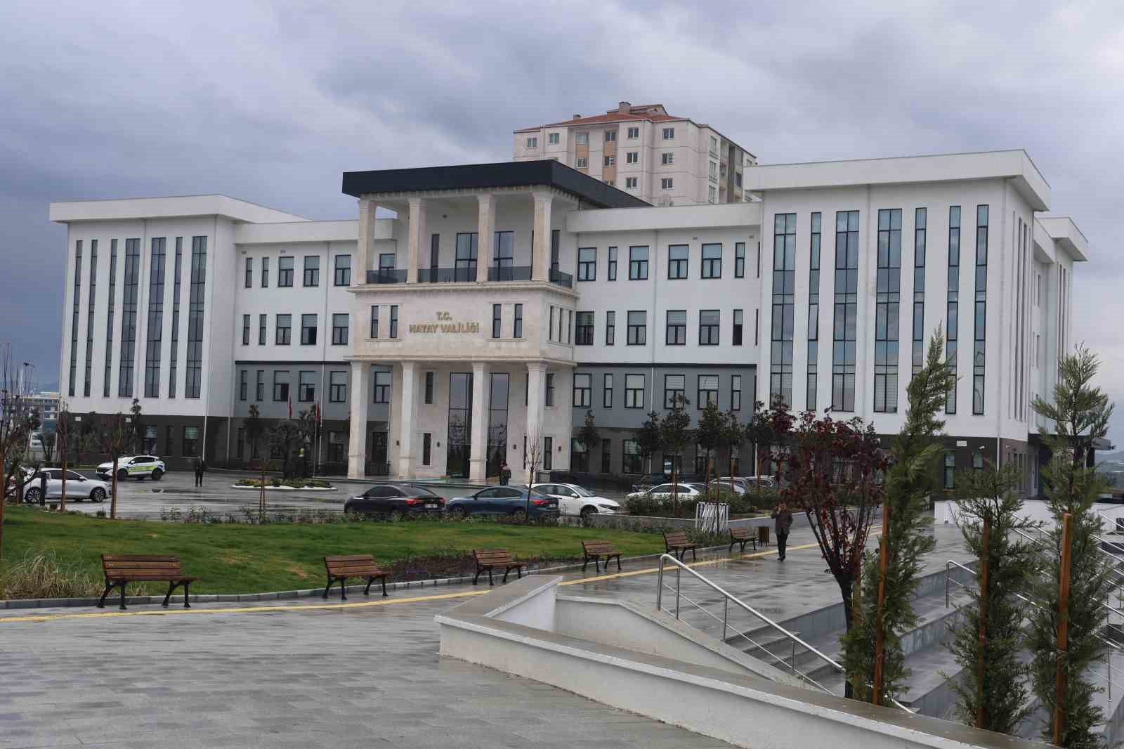 vatandasla devleti bulusturan hatay valiliginin yeni binasi hizmete basladi 0