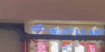 vatandaslar-sinemada-film-izler-gibi-yemek-katindan-kavgayi-izledi-kCblqK5M.jpg