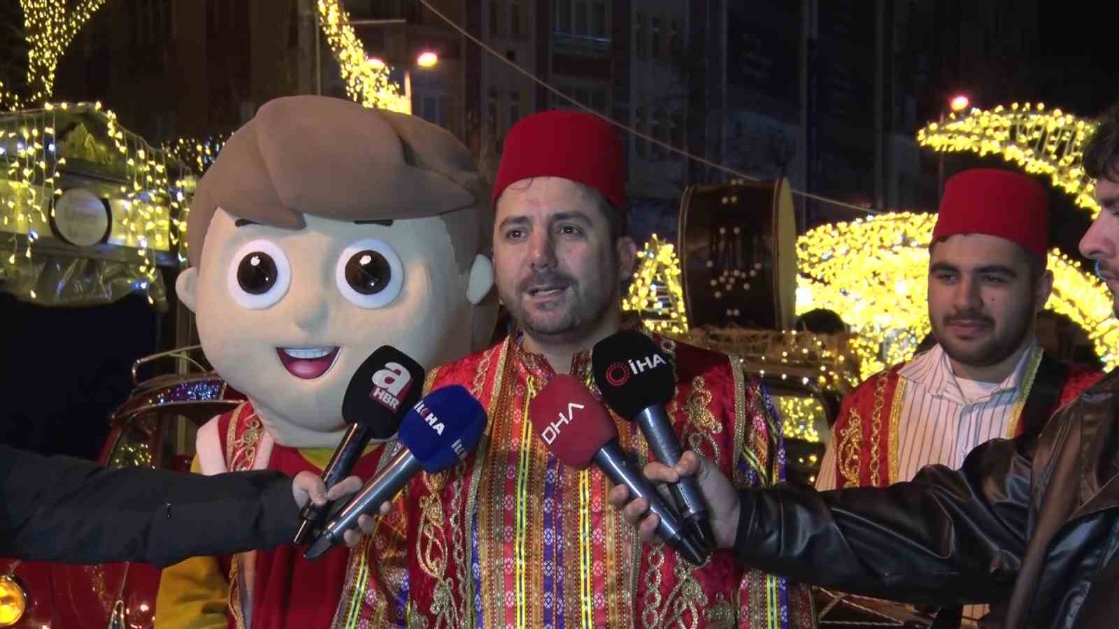 Vatandaşları Ramazan ayının ilk sahuruna Vosvos’larla kaldırdılar 4 vatandaslari ramazan ayinin ilk sahuruna vosvoslarla kaldirdilar 0 Ek4WFIjR