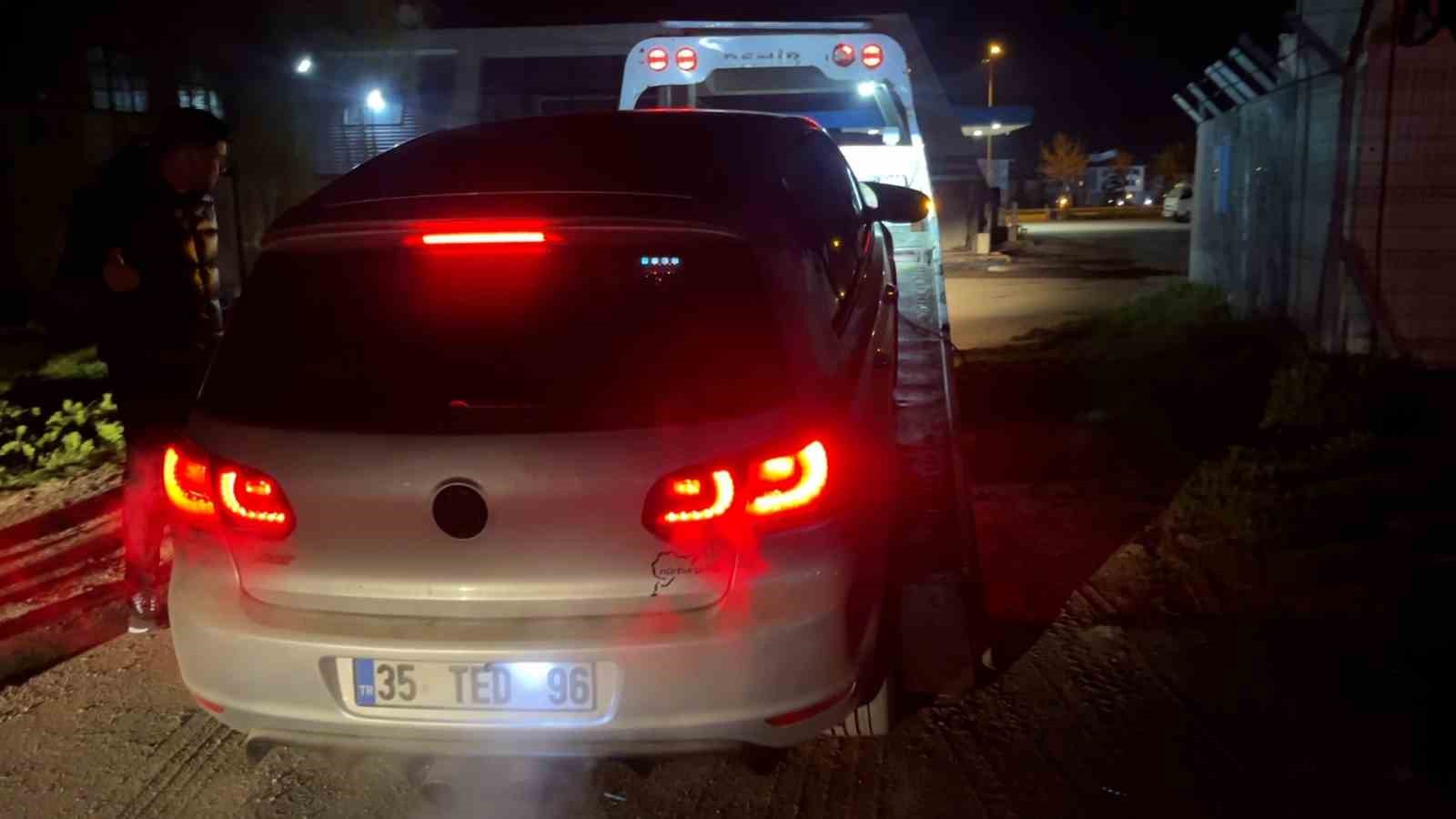 Vatandaşların ihbarı üzerine yakalandı: Abartı egzozlu araç trafikten menedildi 5 vatandaslarin ihbari uzerine yakalandi abarti egzozlu arac trafikten menedildi 1 Q27WKqwI