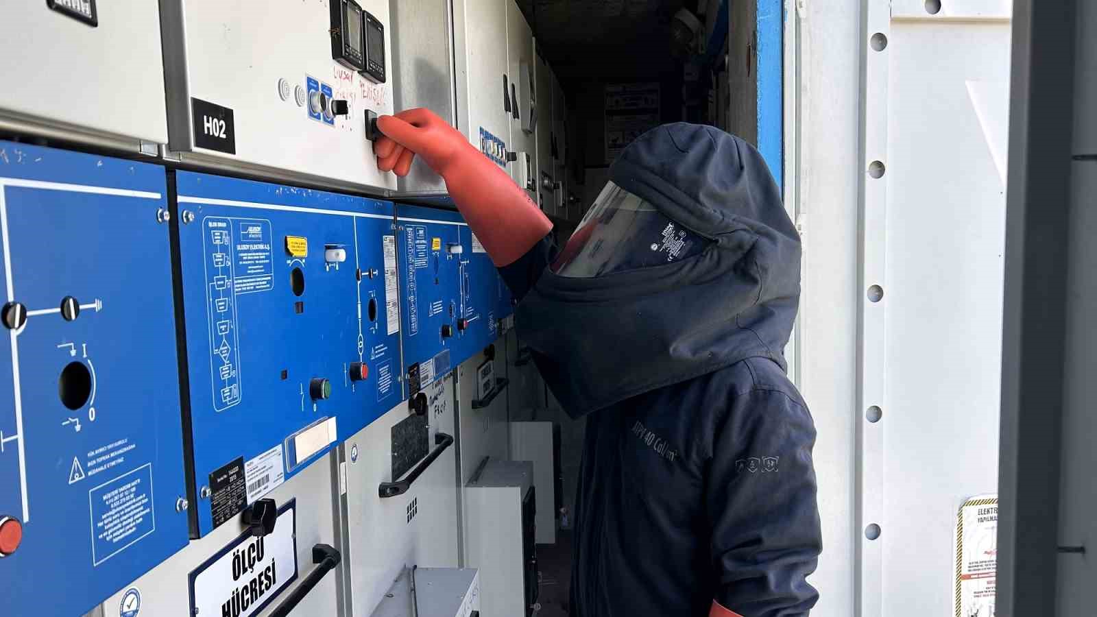 VEDAŞ’tan şebeke güvenliği için bakım-onarım çalışmaları devam ediyor 9 vedastan sebeke guvenligi icin bakim onarim calismalari devam ediyor 5 hGf7eVna
