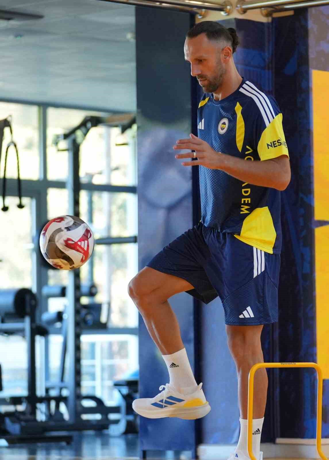 Vedat Muriqi, çalışmalara başladı 6 vedat muriqi calismalara basladi 2