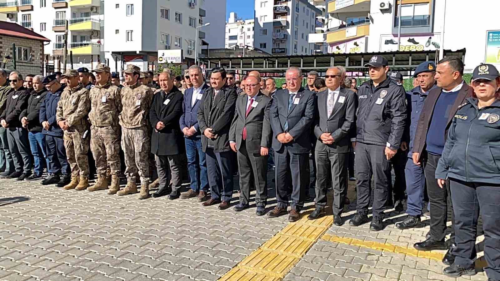 vefat eden polis memuru torenle son yolculuguna ugurlandi 1 fZ3wqzPf