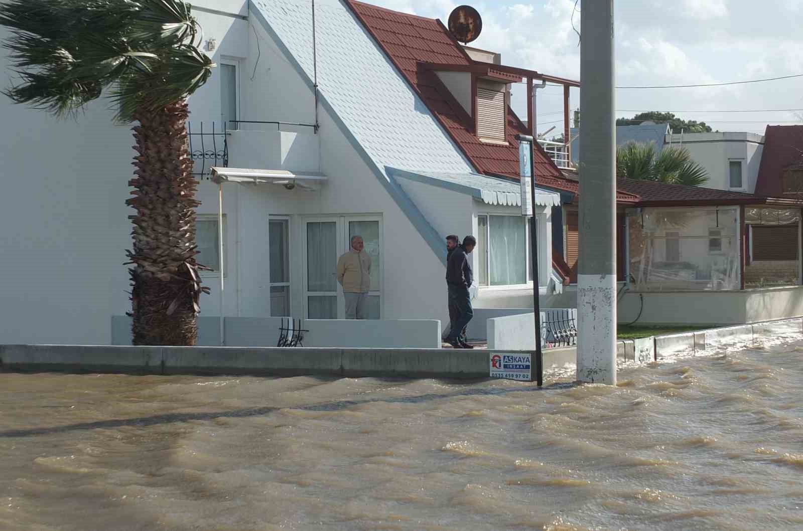 venedik degil balikesir deniz kabardi evler sular icinde kaldi 1 m3eCZfpp