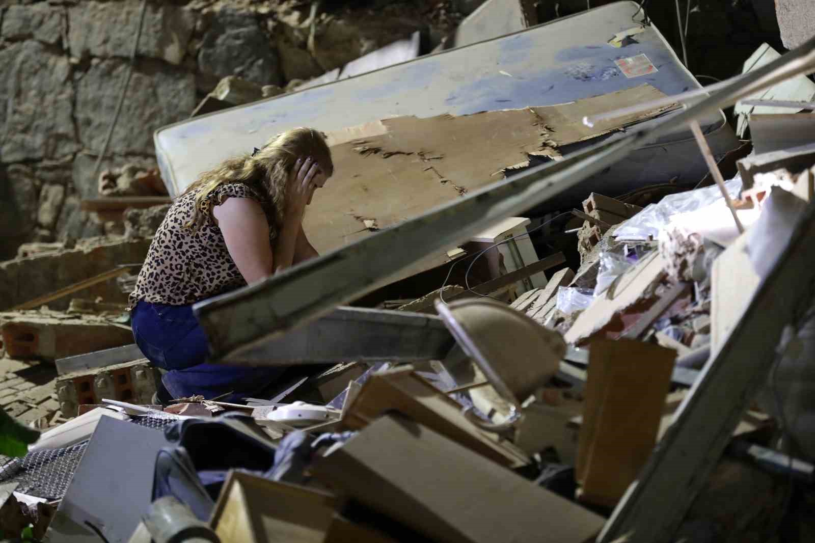 venezueladaki depremlerde 32 kisi hayatini kaybetti 700 kisi yaralandi 8 1J1cMYkd