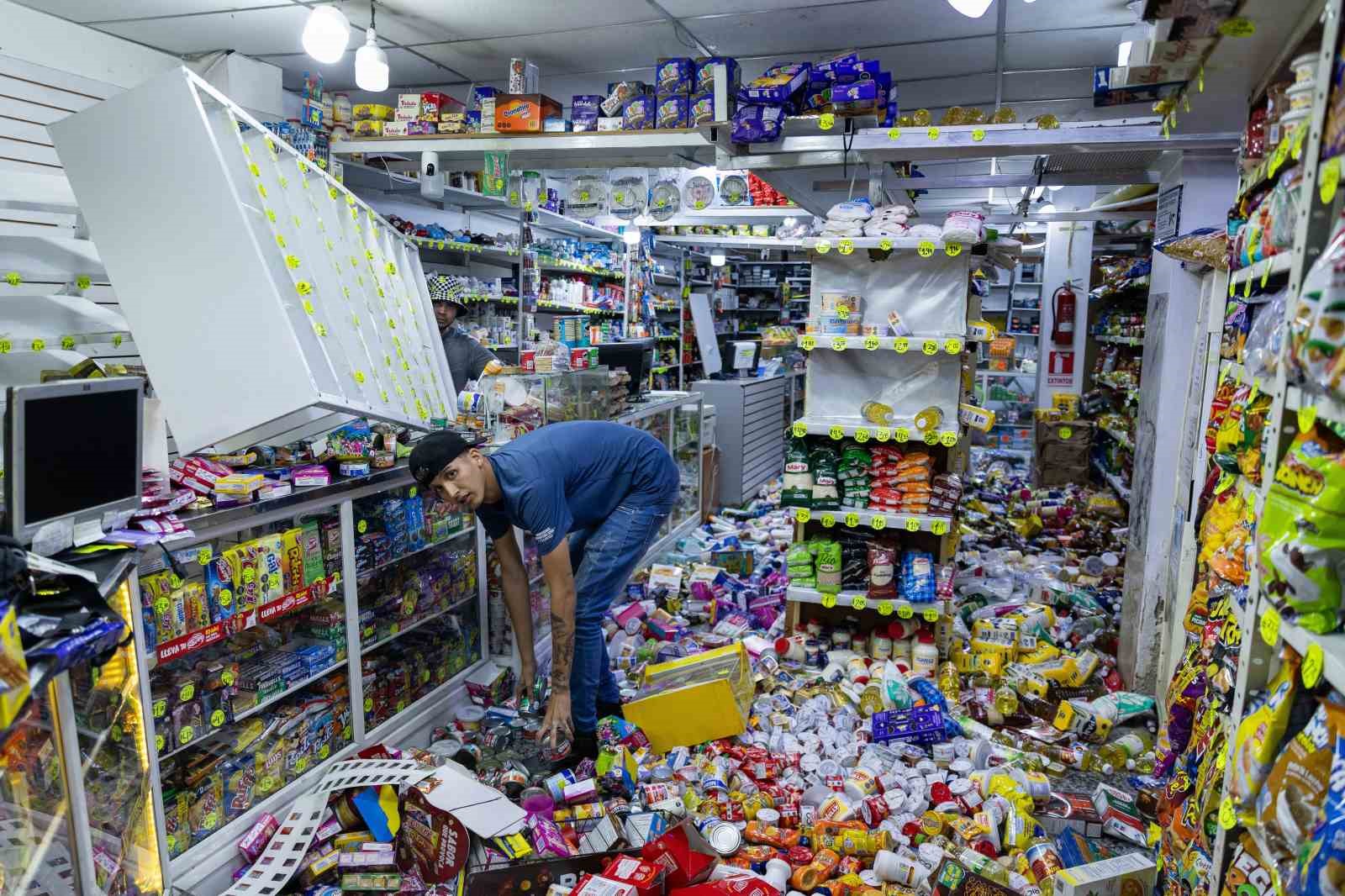 venezueladaki depremlerde 32 kisi hayatini kaybetti 700 kisi yaralandi 9 vyWwv1IT