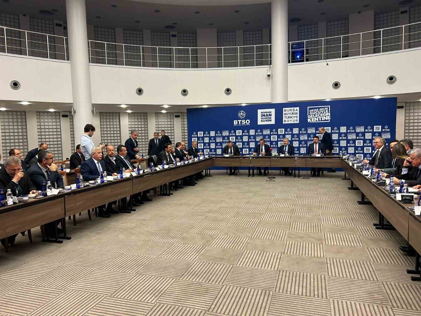 verimli ve yuksek katma degerli uretim vizyonu masaya yatirildi 0 5vtGiqrM