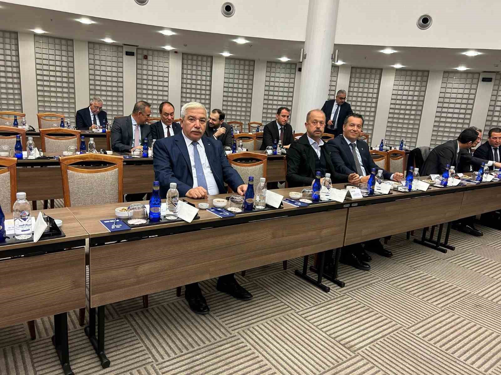 verimli ve yuksek katma degerli uretim vizyonu masaya yatirildi 1 skKjDEuG