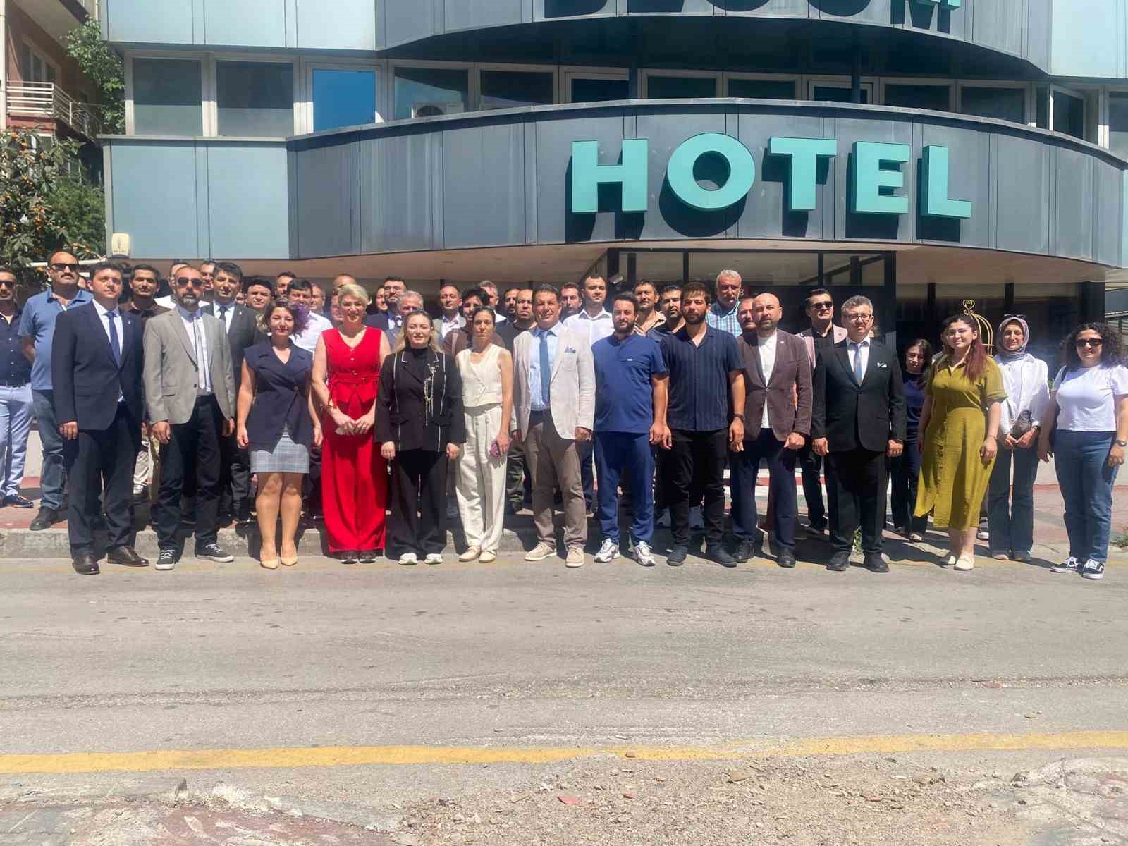 veteriner hekim sen genel baskani mutluer insan ve hayvan sagligini korumak istiyorsaniz yeterli sayida veteriner 4PGVHfIQ