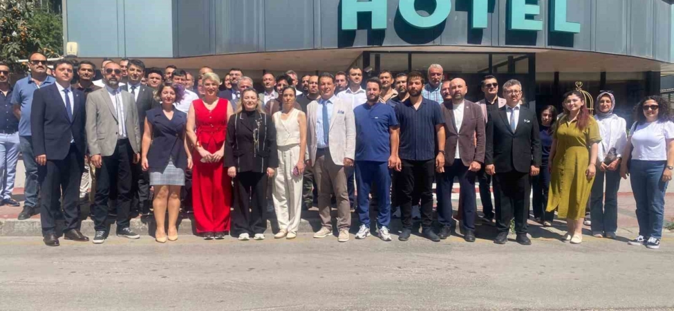 veteriner-hekim-sen-genel-baskani-mutluer-insan-ve-hayvan-sagligini-korumak-istiyorsaniz-yeterli-sayida-veteriner-dzH8hpVB.jpg