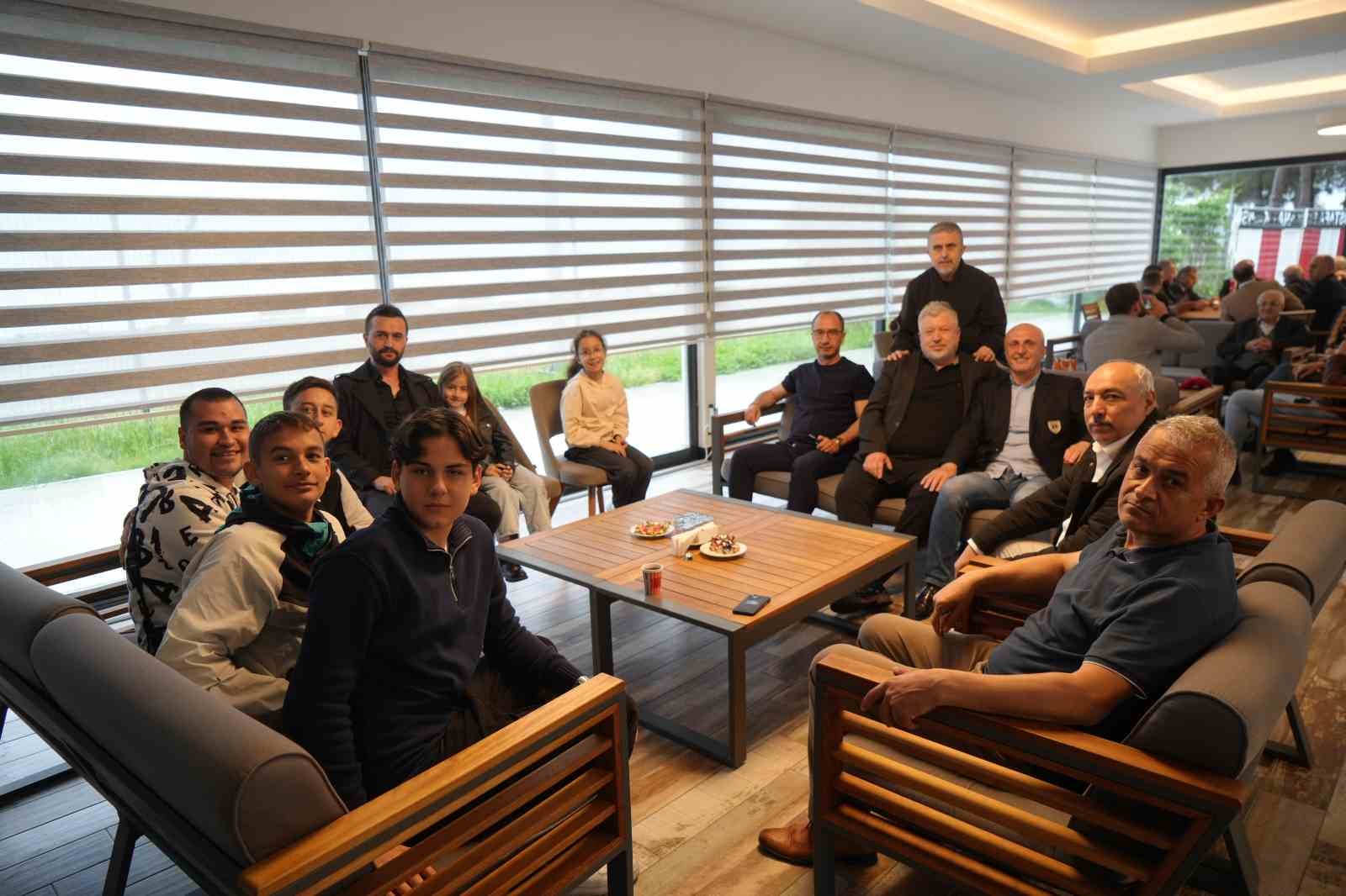 veysel bilen kulubumuz istemedigi surece oyuncu satmamiz soz konusu olamaz 5 CSmc6BZi