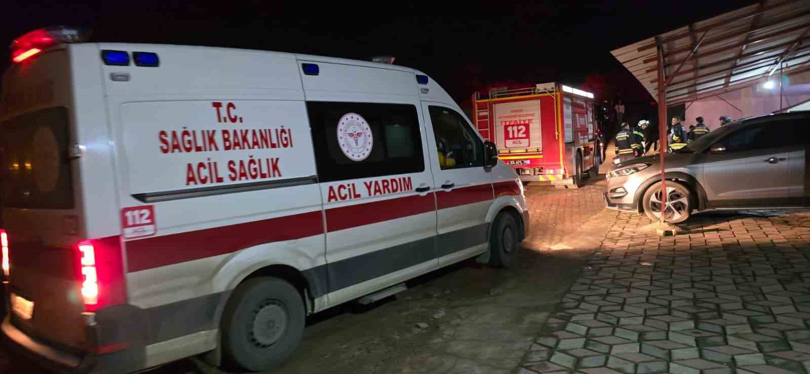 vezirkoprude korkutan yangin 25 ogrenci tahliye edildi 1 2fIHTzuK