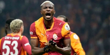 victor-osimhen-bu-sezonki-gol-sayisini-11e-cikardi-vAvzYIdF.jpg