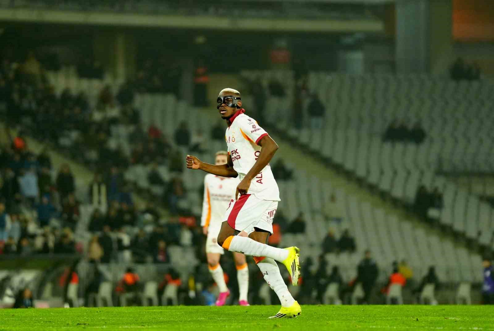 victor osimhen bu sezonki gol sayisini 13e yukseltti 1 mvrmVNrw