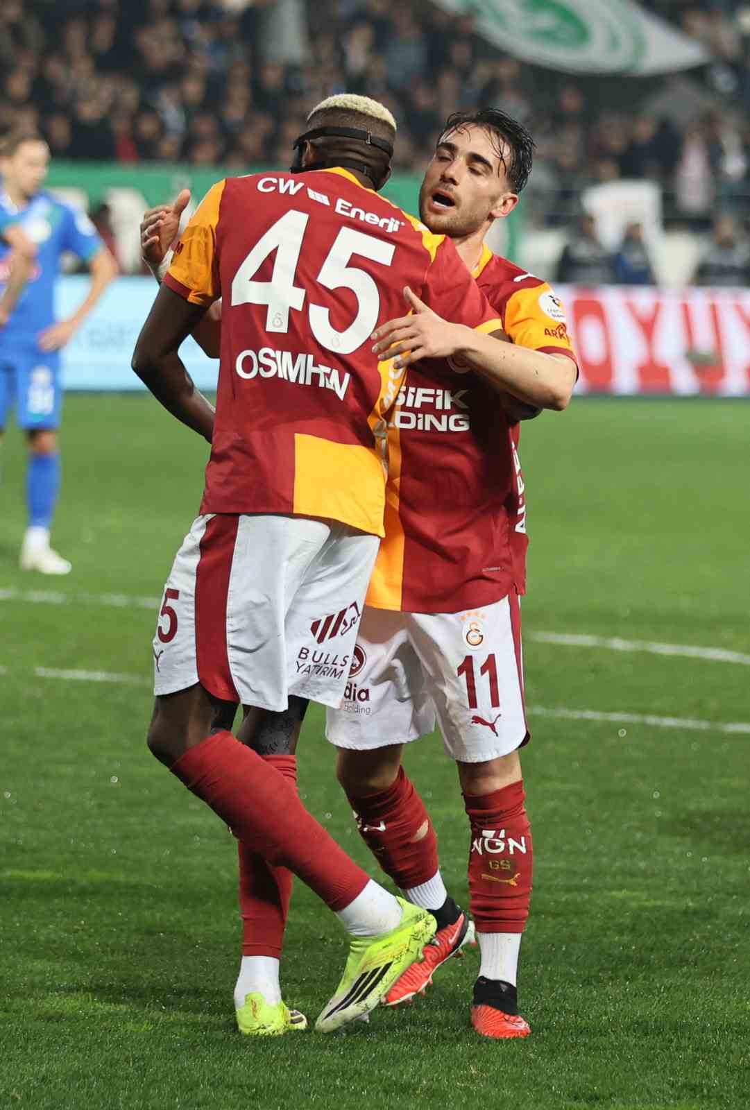 victor osimhen bu sezonki gol sayisini 15e cikardi 3 DBAZcgaj