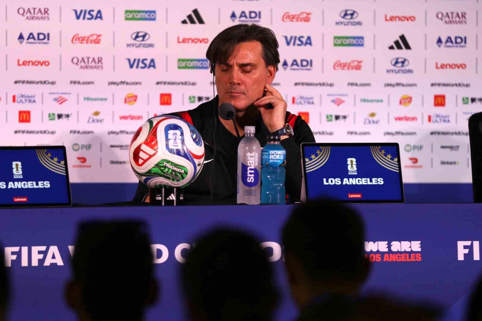 Vincenzo Montella, istifa iddialarına son noktayı koydu! 5 vincenzo montella istifa iddialarina son noktayi koydu 1 nDPBpwOQ