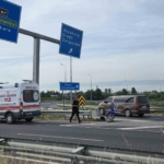 viraji-alamayan-motosiklet-surucusu-bariyere-carpti-y5pkTWLN.jpg
