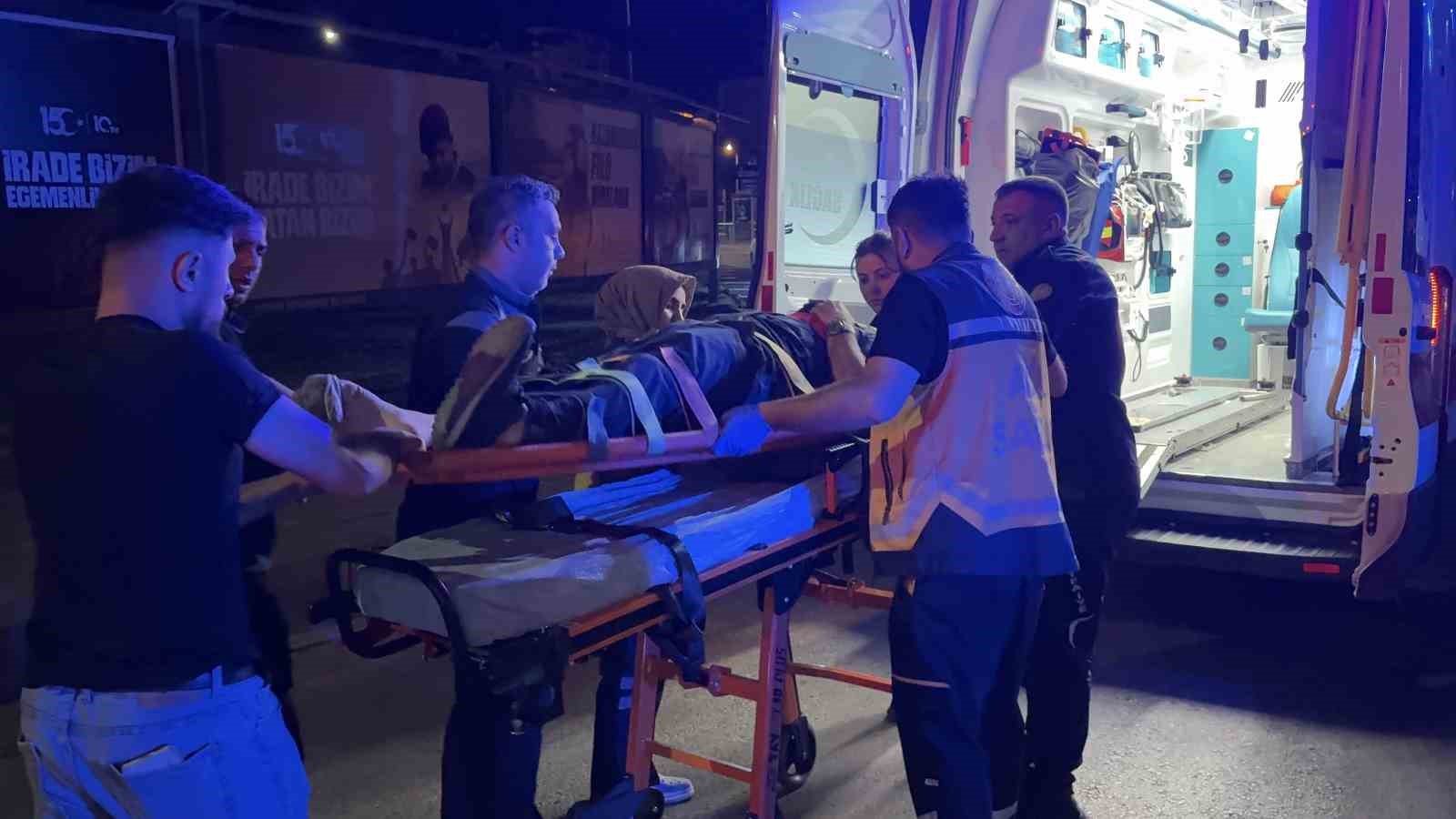 viraji alamayan suv tarzi arac aydinlatma diregini yerinden soktu 1 yarali 0 TijvqA33
