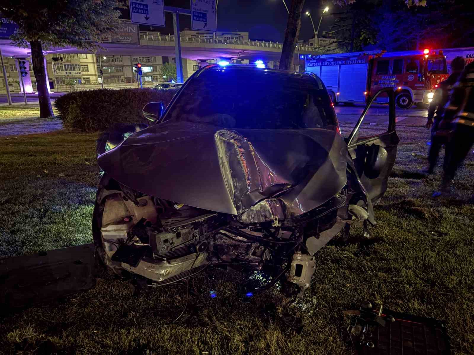viraji alamayan suv tarzi arac aydinlatma diregini yerinden soktu 1 yarali 3 isppPiHu
