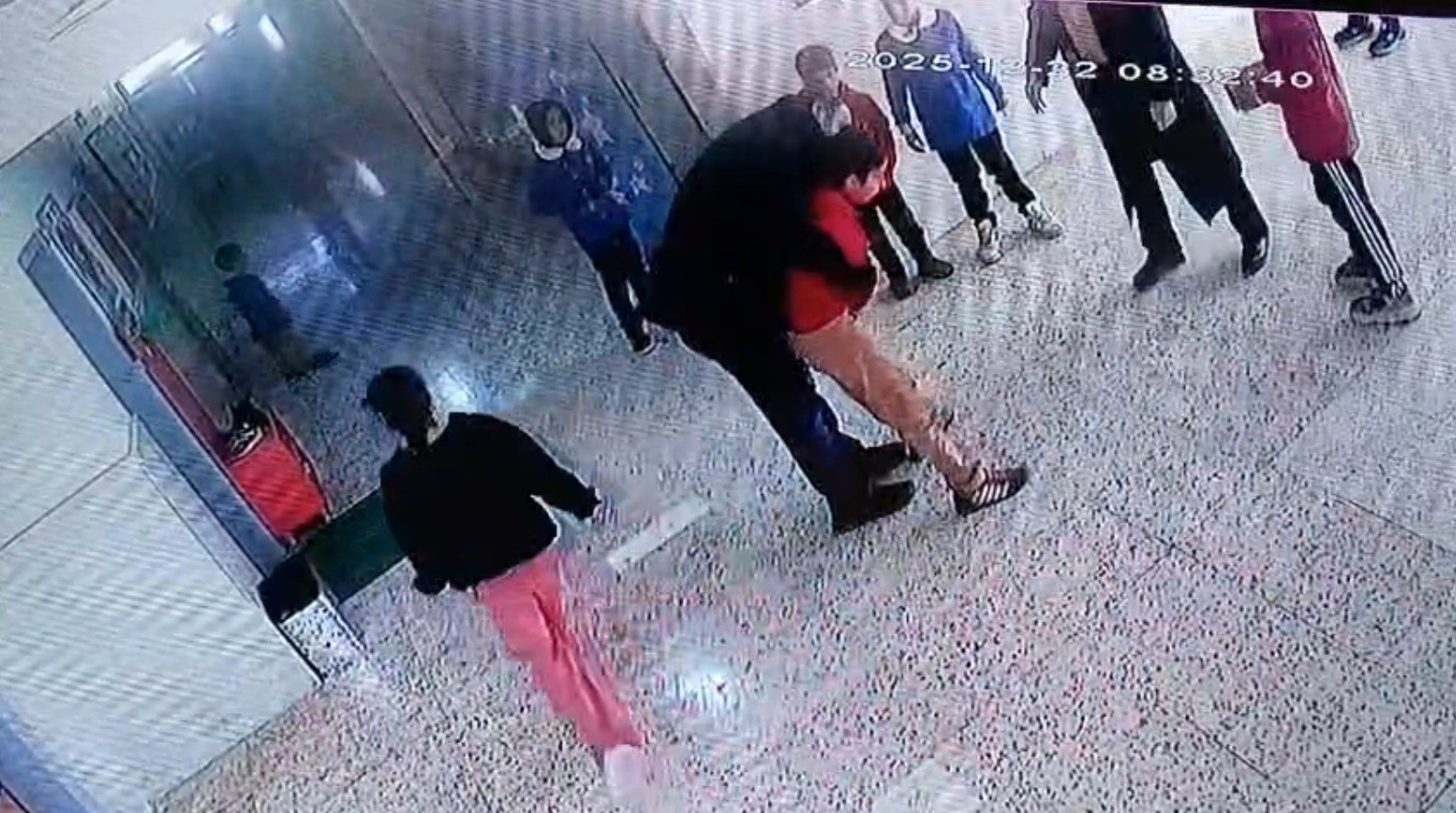 viransehirde heimlich manevrasiyla ogrencisinin hayatini kurtardi 0 edrEp7zl