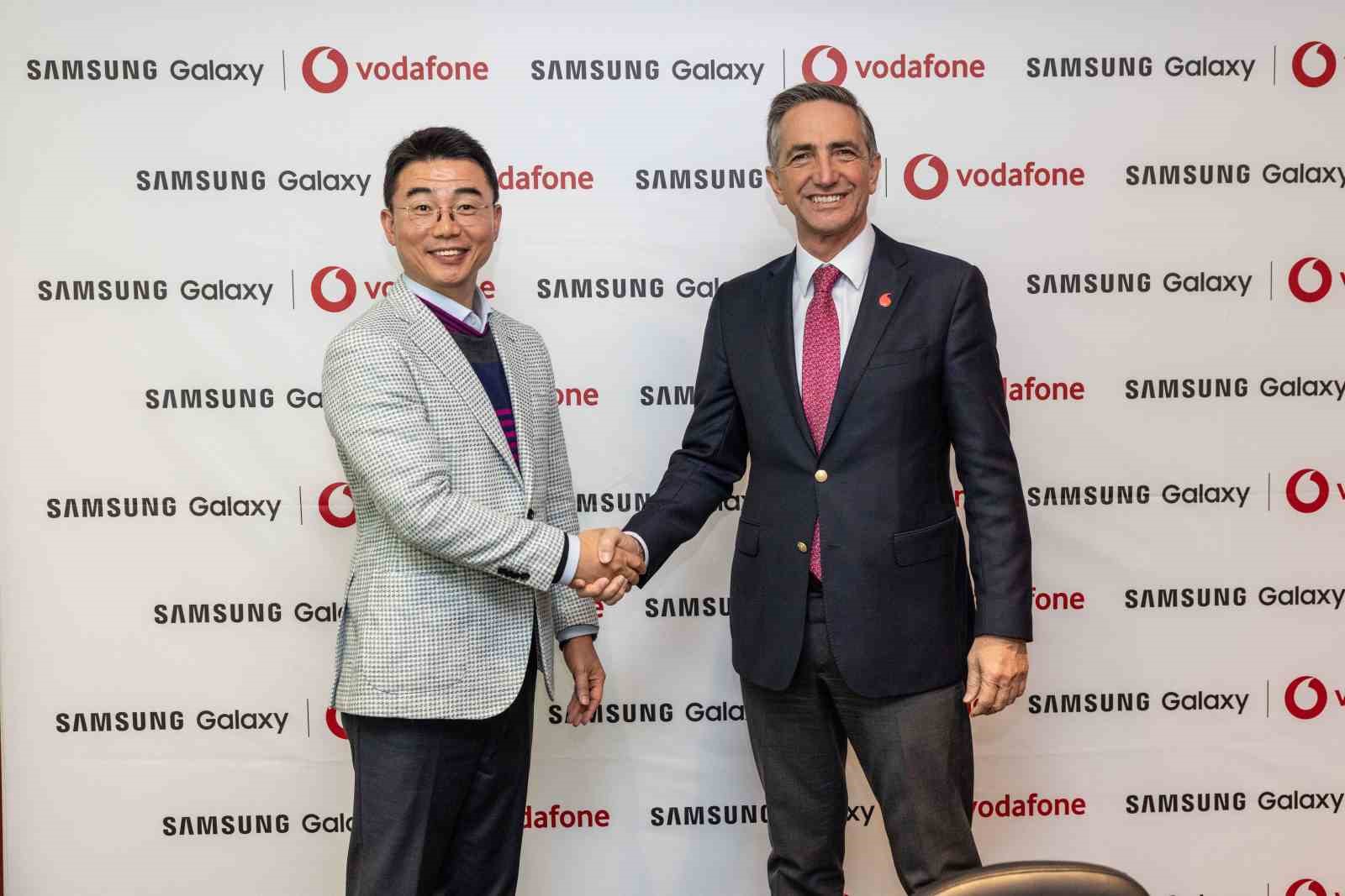 Vodafone ve Samsung’dan Mobil Dünya Kongresi’nde yeni 5G’li cihaz iş birliği 5 vodafone ve samsungdan mobil dunya kongresinde yeni 5gli cihaz is birligi 1 S5HbYvmc