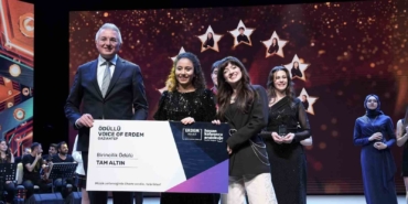 voice-of-erdem-muzik-yarismasi-coskuyla-sona-erdi-ARxC4In3.jpg