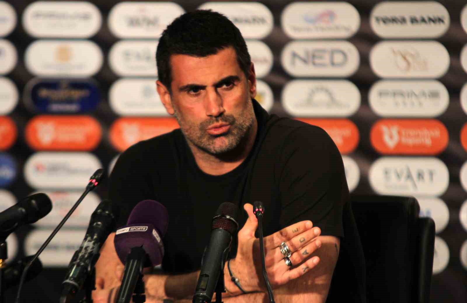 volkan demirel cok basit goller yedigimizi dusunuyorum 0 TI5Nh5qA