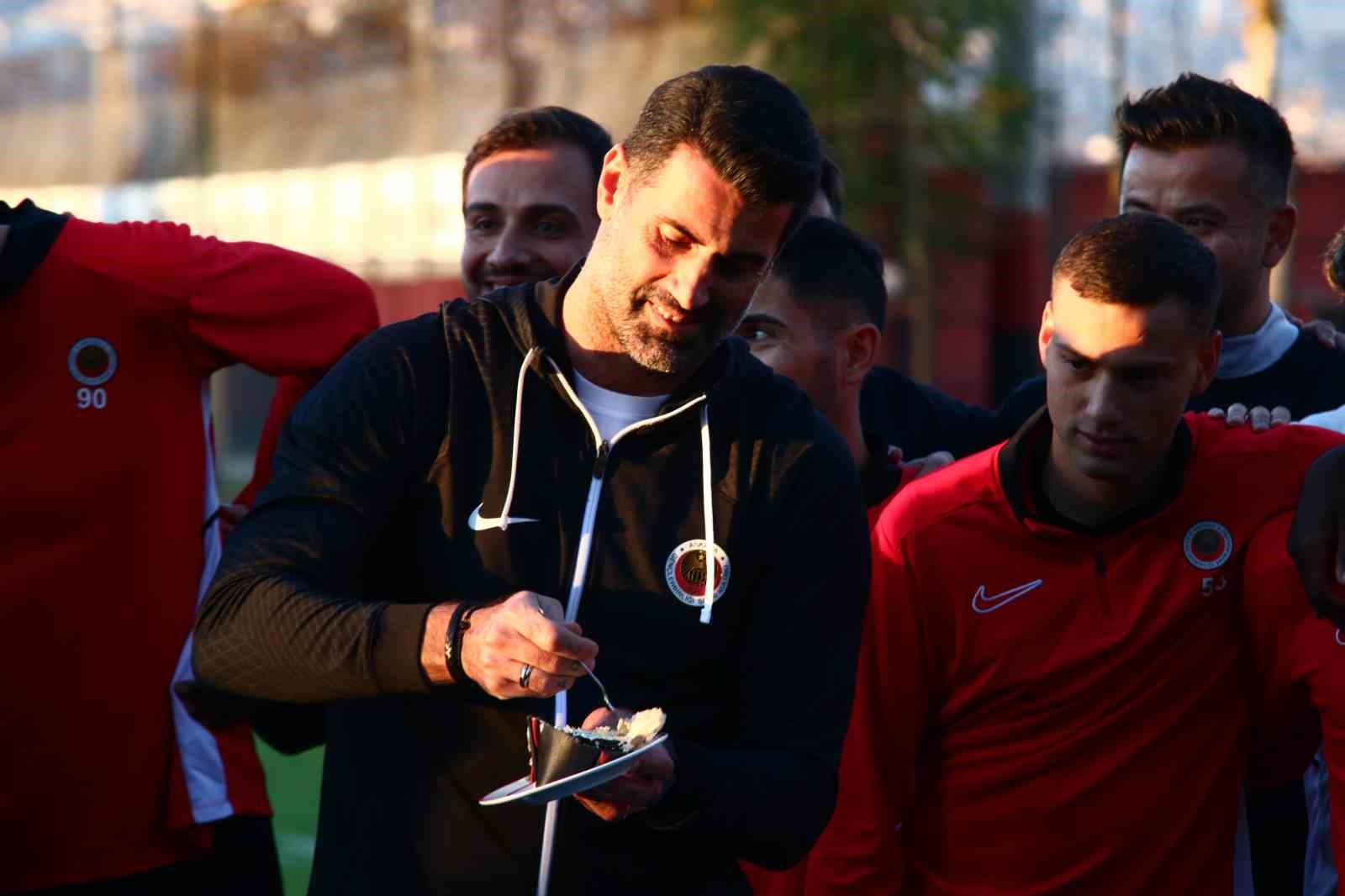 Volkan Demirel: "Gençlerbirliği ruhunu iliklerime kadar hissettim" 14 volkan demirel genclerbirligi ruhunu iliklerime kadar hissettim 10 t7Z4f43X