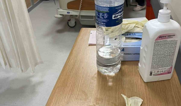 vucudundan-5-gunde-62-parca-uyusturucu-cikti-WCtBZZ2w.jpg