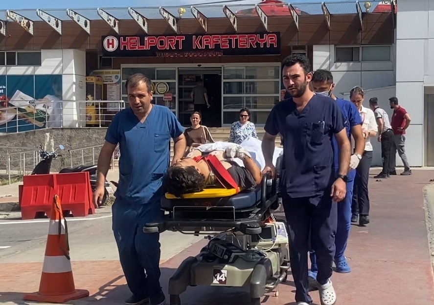 Vurulan gemideki iki yaralı mürettebat Samsun’a getirildi 4 vurulan gemideki iki yarali murettebat samsuna getirildi 0 jAMqZJAX