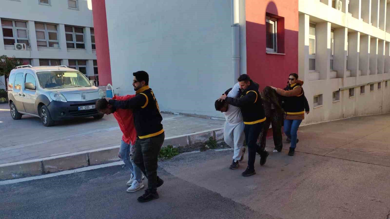 vurup hastaneye goturdukleri genc oldu kacan katil ile arkadaslari yakalanip tutuklandi 0 Ir4bLqAh