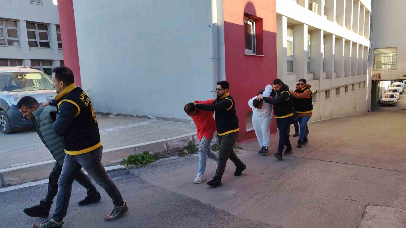 vurup hastaneye goturdukleri genc oldu kacan katil ile arkadaslari yakalanip tutuklandi 1