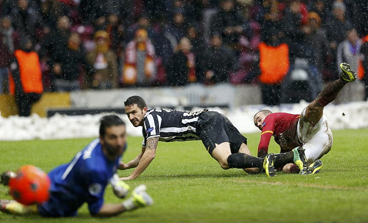 wesley sneijder galatasaray sk juventus goal wallpaper preview
