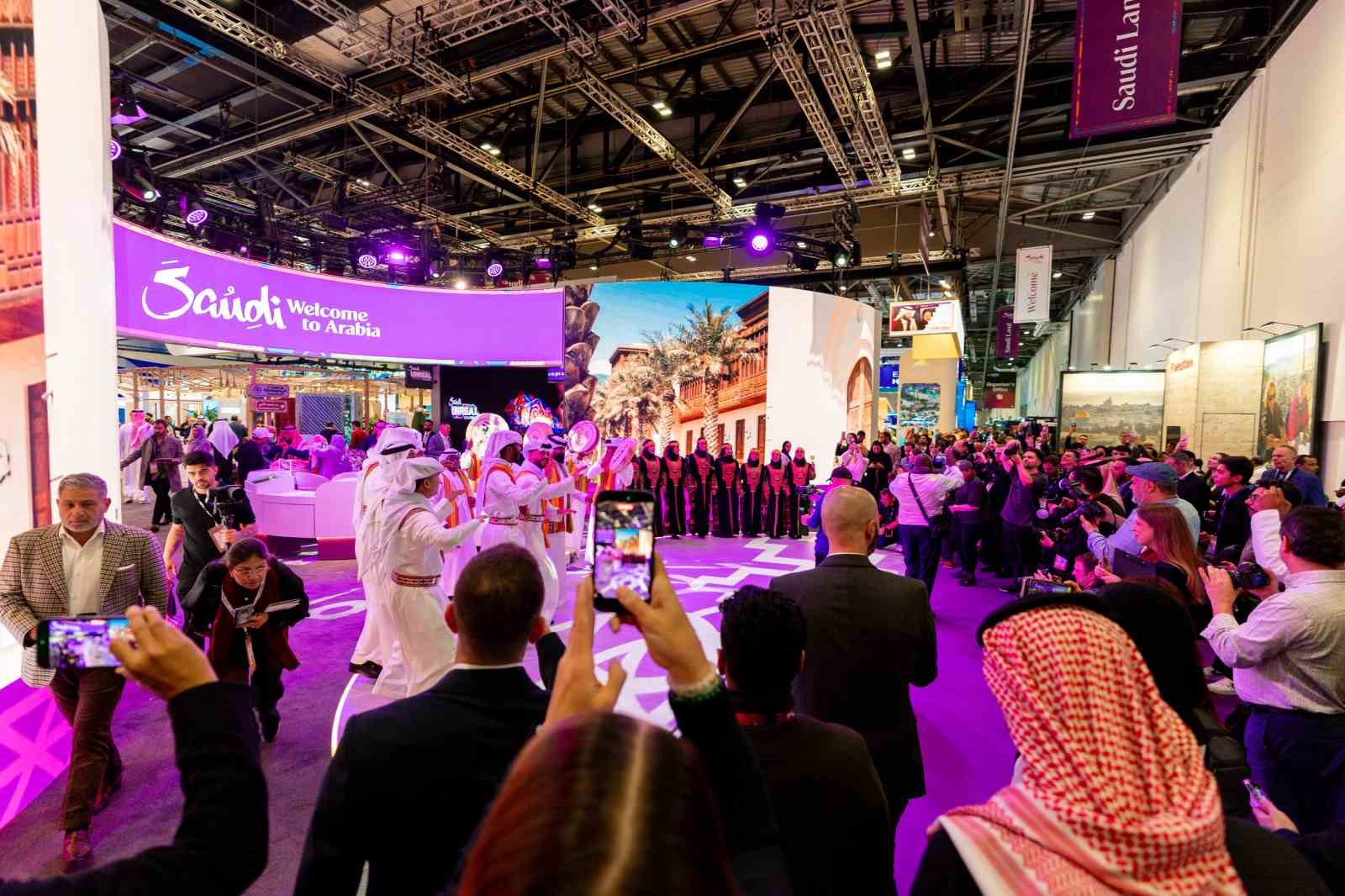 world travel market 2025te suudi arabistan turizm sektoru masaya yatirildi 0