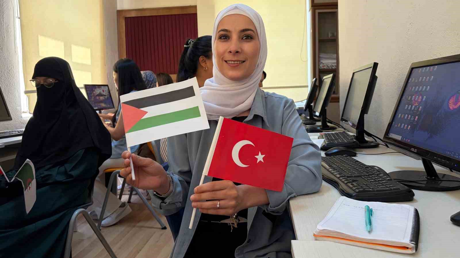 Yabancı gelinler Türkçe öğrenerek hayata uyum sağlıyor 9 yabanci gelinler turkce ogrenerek hayata uyum sagliyor 5 7D3Z25Qz